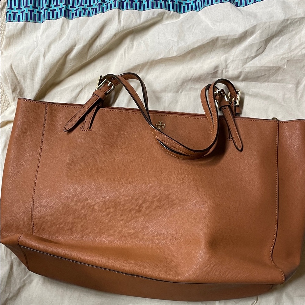 Tory Burch Brown Leather Tote Structured Design